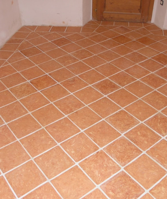 Opečni tlak v Gradu Snežnik in njegovih pristavah 18