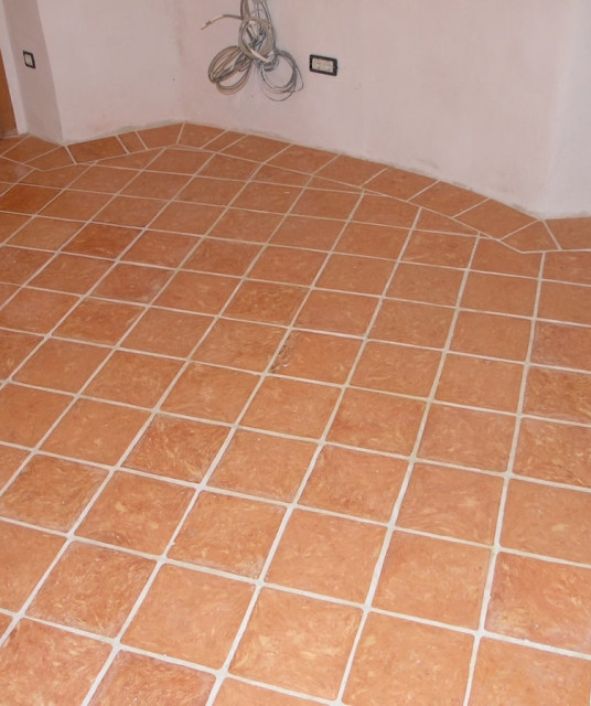 Opečni tlak v Gradu Snežnik in njegovih pristavah 19