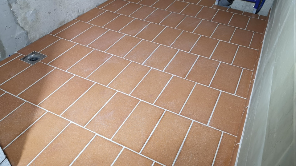 Opečni tlakovci v obnovljeni zidanici 24