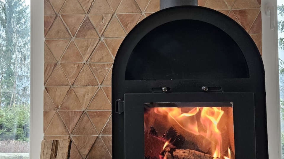 Opečni tlakovec Terra Cotta v leseni hiški 8 min