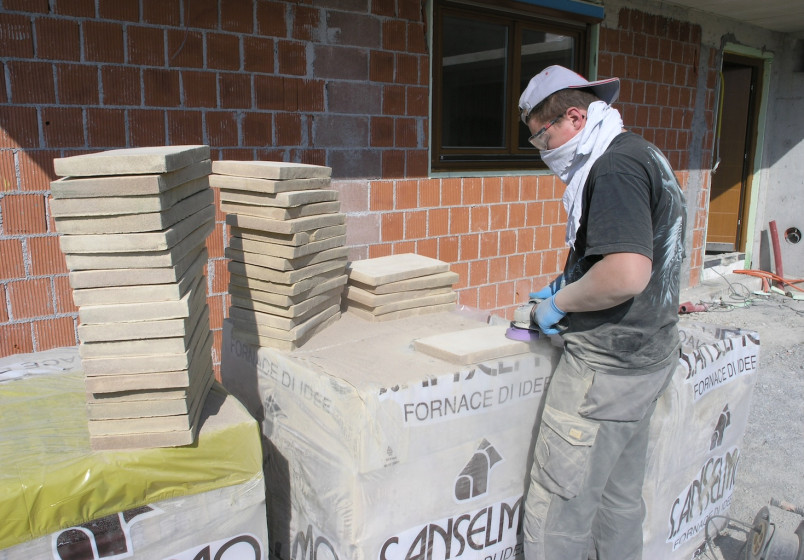 Rumeni opečni tlakovec 2