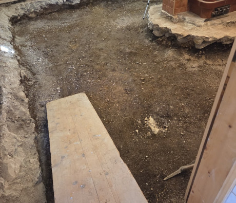 Terra Cotta gialla ribja kost z obrobo   p. beton 11
