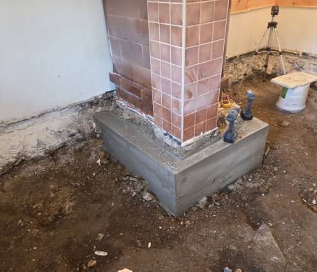 Terra Cotta gialla ribja kost z obrobo   p. beton 14